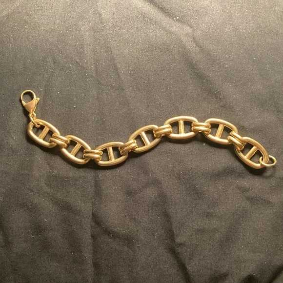 Chunky Gold Chain Bracelet - Picture 2 of 2